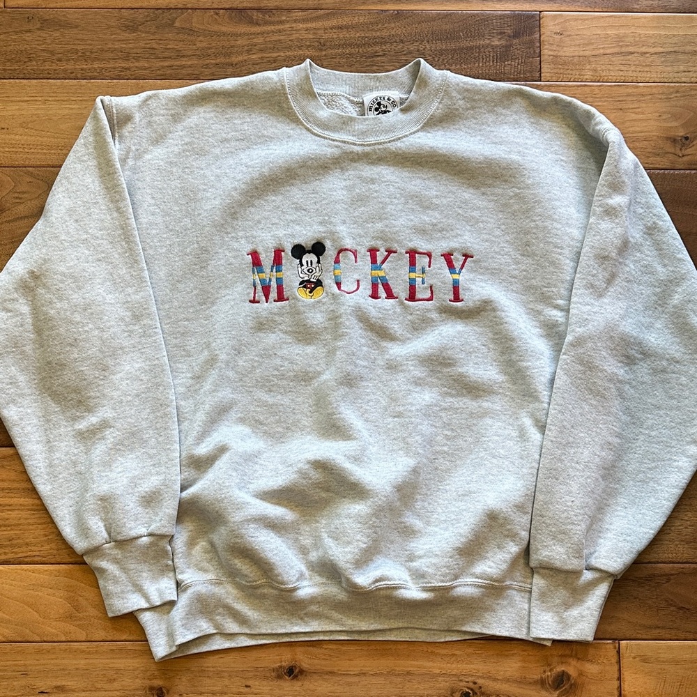Vtg 90s Mickey & Co Mickey Mouse character sweatshirt